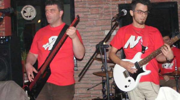 trupa bronx inscrisa la maximum rock