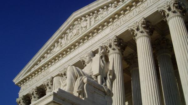 sua justitia inlatura plafonul privind contributia financiara totala a donatorilor particulari in campaniile electorale