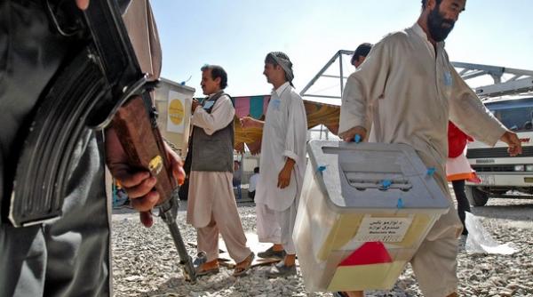 alegeri prezidentiale in afganistan talibanii au amenintat ca vor ataca sectiile de votare