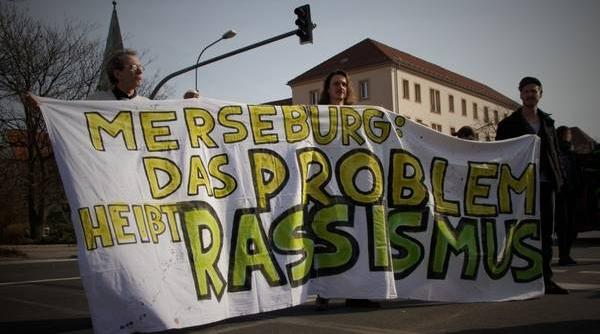 doi romani batuti in germania fiindca vorbeau romaneste pe strada