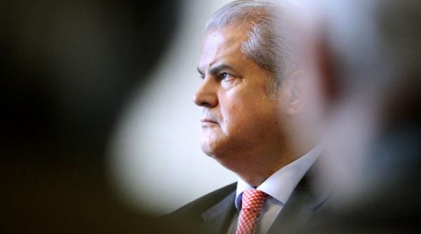 crin antonescu artizanul regimului basescu