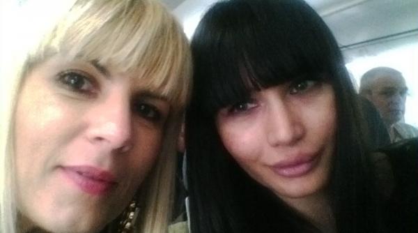 elena udrea elena basescu selfie