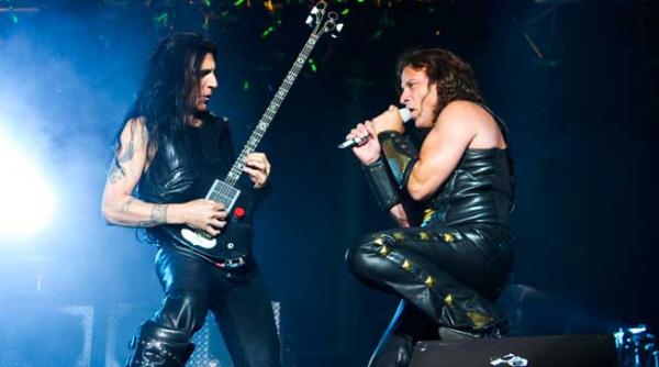 in silver church petrecere de lansare manowar albumul kings of metal mmxiv