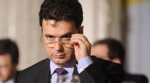 elevi maghiari castigatori ai unui concurs de limba romana premiati de ministrul pricopie la palatul victoria