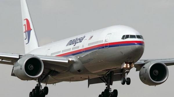 zborul mh370 pelicula de carburant detectata in zona de cautare a epavei
