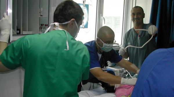 adolescenta insarcinata de 13 ani adusa in coma alcoolica la spital