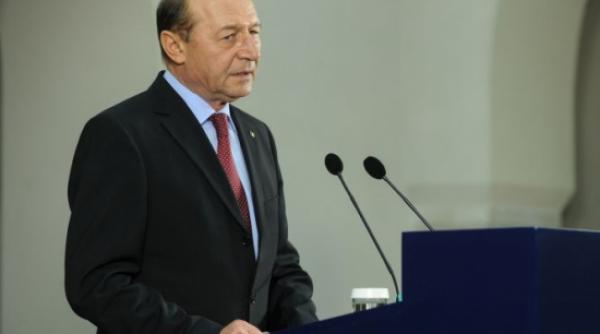 plangerea penala impotriva lui basescu va fi depusa la parchet la ora 12 00