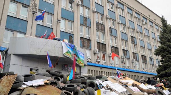 primaria din donetk ocupata de insurgentii prorusi