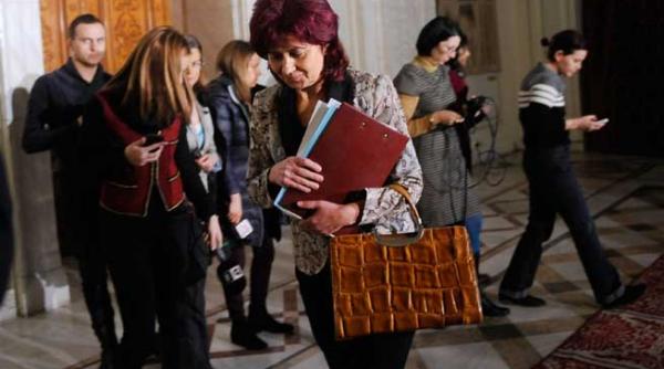 ancheta nana care in spital care prin monaco secretara primariei s a imbolnavit de nervi italienii au disparut pe coasta de azur