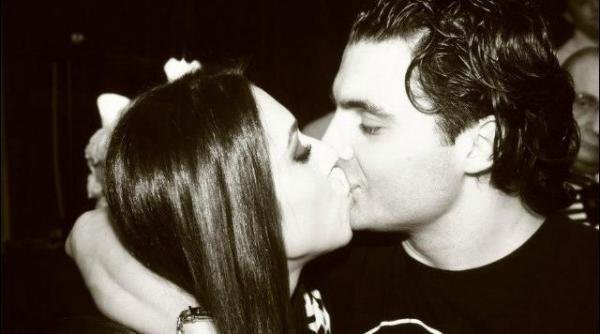 pepe a fost in italia sa i caute costum de ginere la intoarcere ii face o declara ie de dragoste so iei