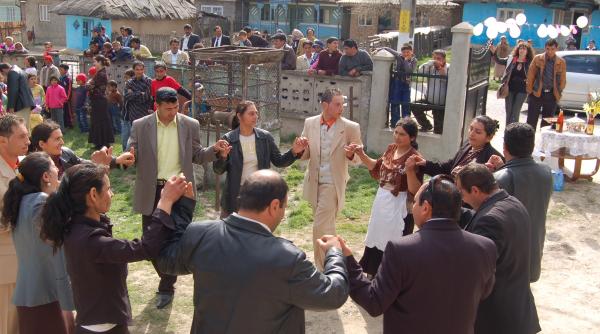 shukar furatul miresei la tiganii din motca povestea nuntii de pasti un obicei stravechi la romii moldoveni iasi