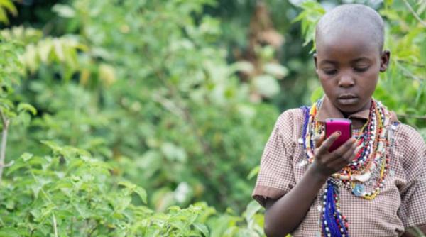 cum se combate analfabetismul cu telefonul mobil