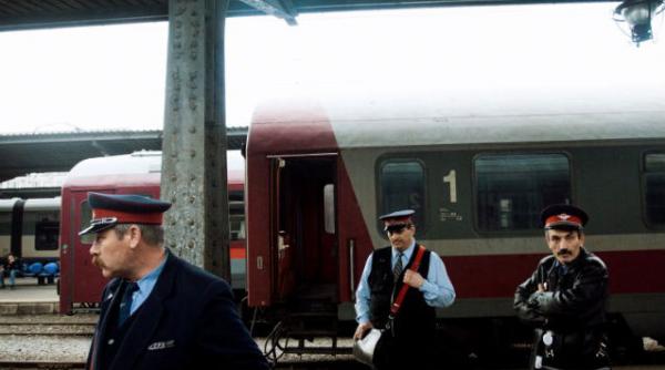 greva la cfr 900 de trenuri de calatori sunt blocate in gari