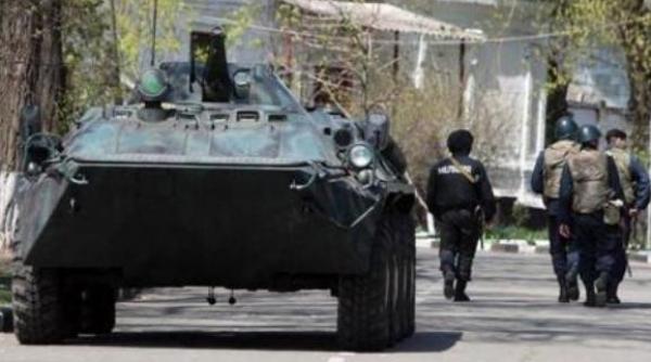 cinci militanti prorusi ucisi de armata ucraineana rusia a inceput sa si maseze trupele la granita