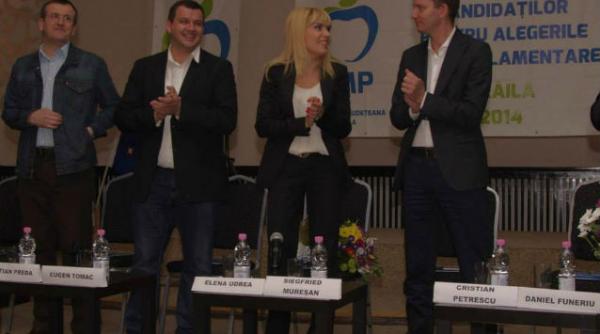 udrea noi nu doar promitem ci facem lucruri langa noi il avem pe traian basescu