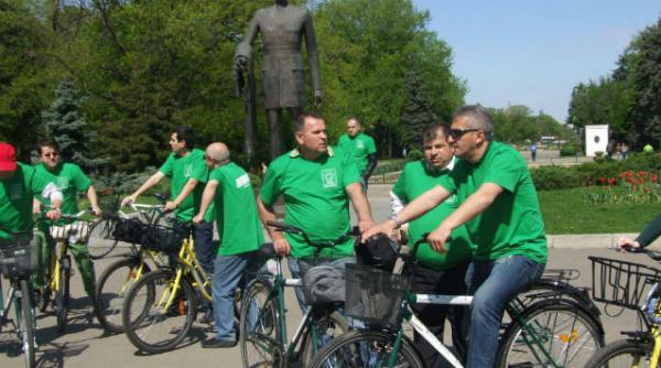 verzii intra in cursa pentru europarlamentare cu un protest impotriva centralelor nucleare