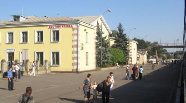 inca un oras ucrainean revendicat de militantii pro rusi