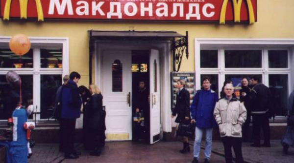 putin o rupe cu americanii vrea fast food uri made in rusia