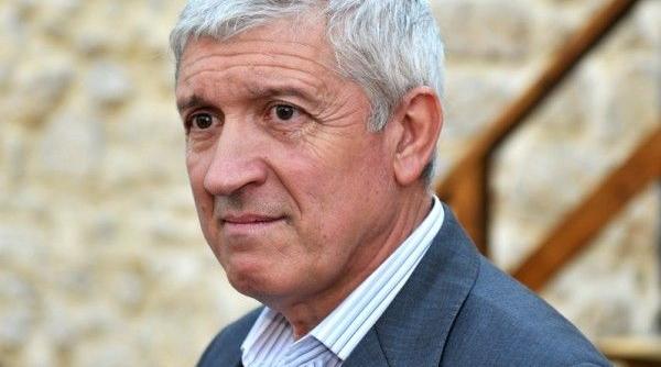 ocolul romaniei in 22 de zile de unul singur mircea diaconu a inceput cei 5 000 de kilometri din cursa pentru europarlamentare