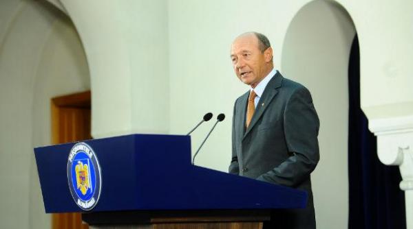 basescu civilii nevinovati asa cum ii vede moscova nu iau ostateci si nu doboara elicoptere ucrainene