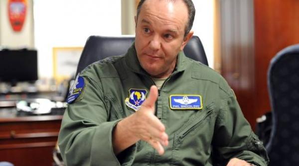 generalul breedlove nato ia in considerare prezenta militara permanenta in europa de est