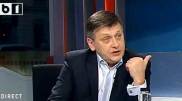 ponta nu ma pot obisnui cu ideea ca antonescu si basescu schimba locurile la turcescu