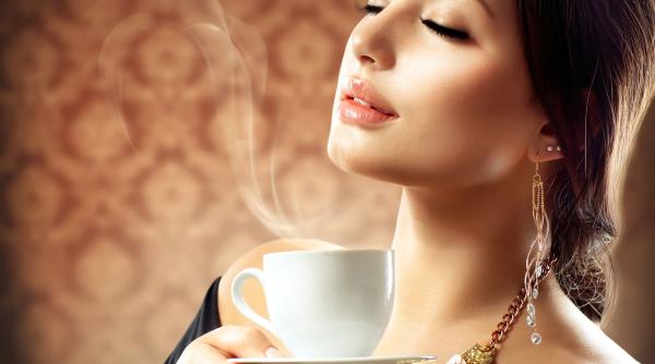 alunga ridurile cu aerosoli de cafea tratament de intinerire diminea a la tine in bucatarie