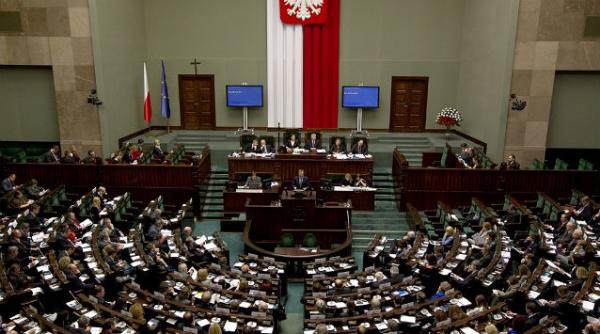 polonia va acorda un credit de 100 de milioane de euro republica moldova