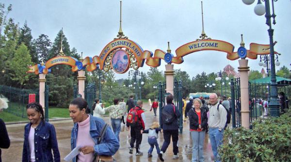 primaria slatina trimite la disneyland paris elevii cu performante scolare