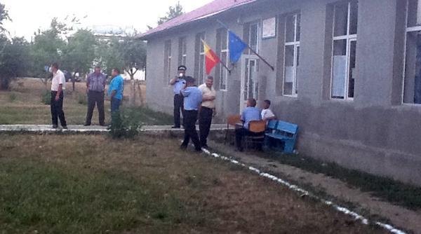 barbat impuscat intr un post de politie din vaslui