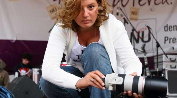 basescu se da in fapt el a cumparat terenul de la nana