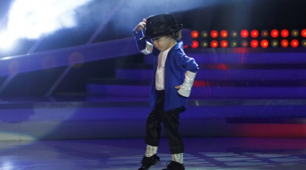 micul michael jackson a castigat finala de popularitate next star david este cel mai popular copil din acest sezon