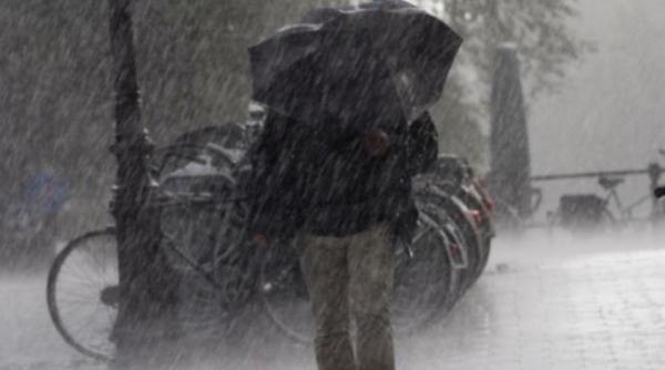 record de precipitatii in municipiul bacau a plouat in 24 de ore cat in 40 de zile