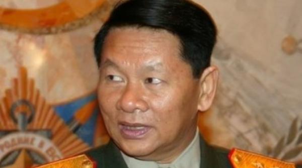 ministrul apararii din laos si alti patru oficiali au murit dupa ce aeronava in care se aflau s a prabusit