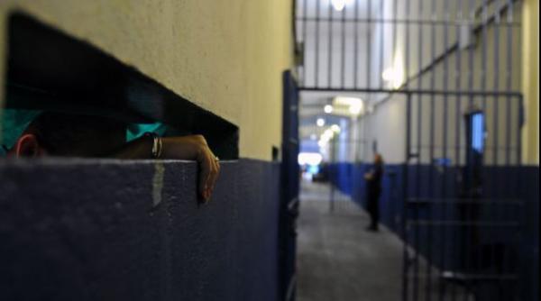 luare de ostatici masiva intr un penitenciar din brazilia