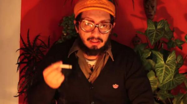 datorii de 500 de milioane de dolari ale studentilor chilieni arse de un activist