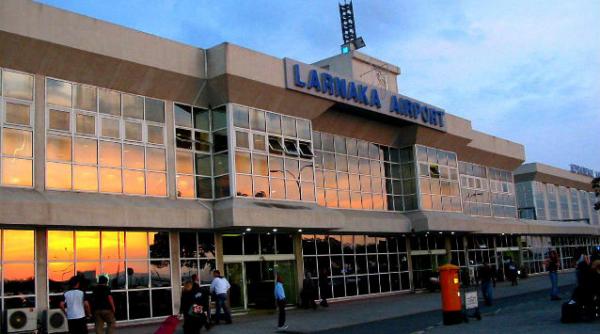 alerta cu bomba pe aeroportul din larnaca in ajunul sosirii vicepresedintelui sua joe biden