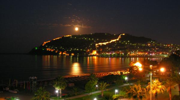 destina ia zilei alanya cetatea piratilor dar de nunta pentru regina cleopatra