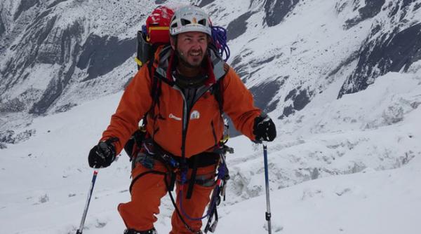 expeditia romaneasca pe annapurna s a incheiat