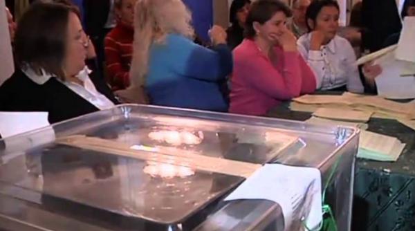 ue saluta desfasurarea cu succes a alegerilor din ucraina