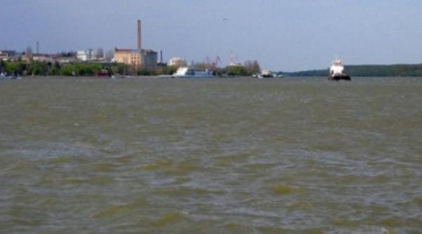 viitura pe dunare traficul fluvial este restrictionat vezi zonele de interdictie