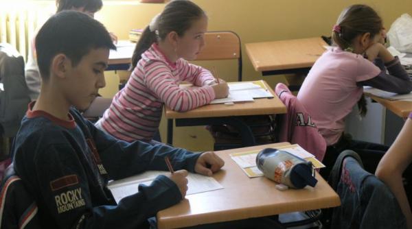 incepe evaluarea nationala pentru clasa a iv a elevii au la dispozitie 60 de minute pentru a rezolva testele