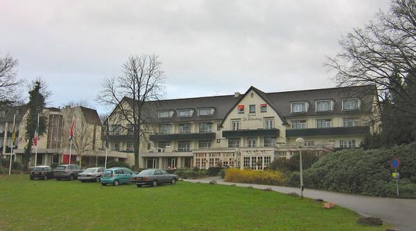 elita mondiala reunita la copenhaga de grupul bilderber cea mai puternica si influenta societate secreta a implinit 60 de ani de existenta