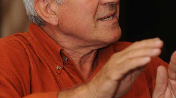 mandatul de europarlamentar al lui mircea diaconu contestat nu mai pierd vremea cu dreapta stanga cu georgesti cu basesti cu nimic