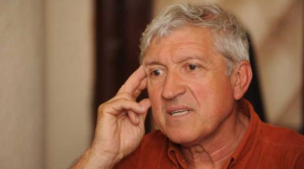 mircea diaconu sunt in situatia asta fabuloasa tot pentru ca acesti oameni multi mi au dat votul lor si increderea lor si tin la ea