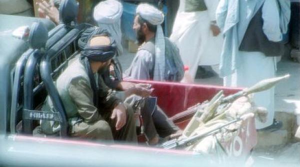 presedintele afganistanului acuza sua ca au facut schimbul de prizonieri cu talibanii peste capul sau