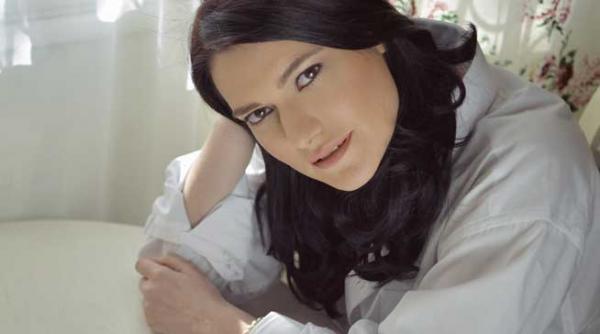 alina manole este fericirea de luni in fiecare luni