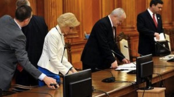 comisia nana si a incetat activitatea