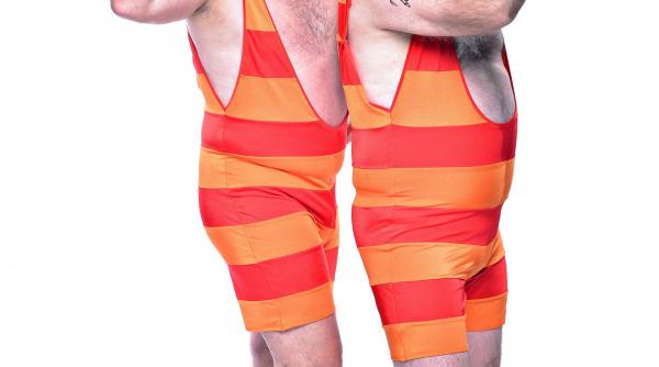 la splash vedete la apa romica ociu si cornel palade salveaza vedetele de la inec