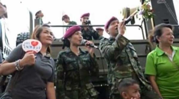 dupa ce a dat lovitura de stat junta militara din thailanda dedica balade pe youtube poporului